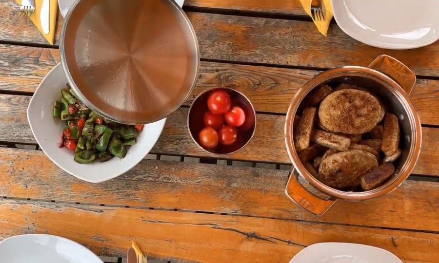 House garden picnic - Pivka